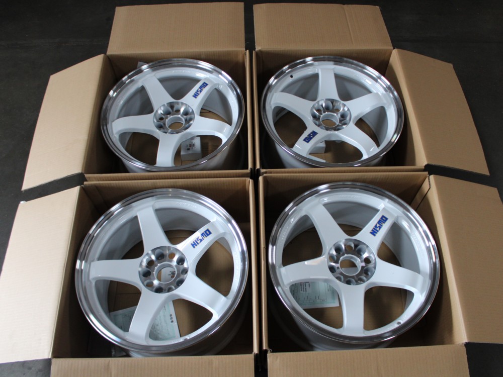 NISMO LMGT4 18x9.5+12 5x114.3 White+Cutting Silver 4pcs